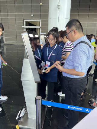 自助签到：开启高效便捷的会议新体验