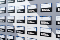 创新即 DNA！《华尔街日报》2025 “万物未来” 大会：用 NFC 名片 + 流畅签到征服高管圈层