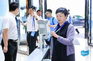拥抱门禁闸机，开启智慧会议新篇章