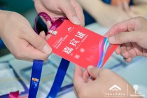 现场制证：让胸卡成为“行走的广告位”——品牌曝光翻倍的隐藏玩法