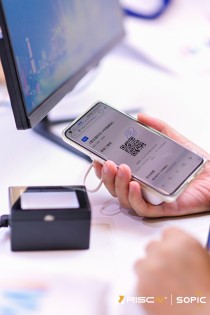 别被 “1 秒签到” 骗了!RFID 真正的厉害之处,90% 会议人没看透